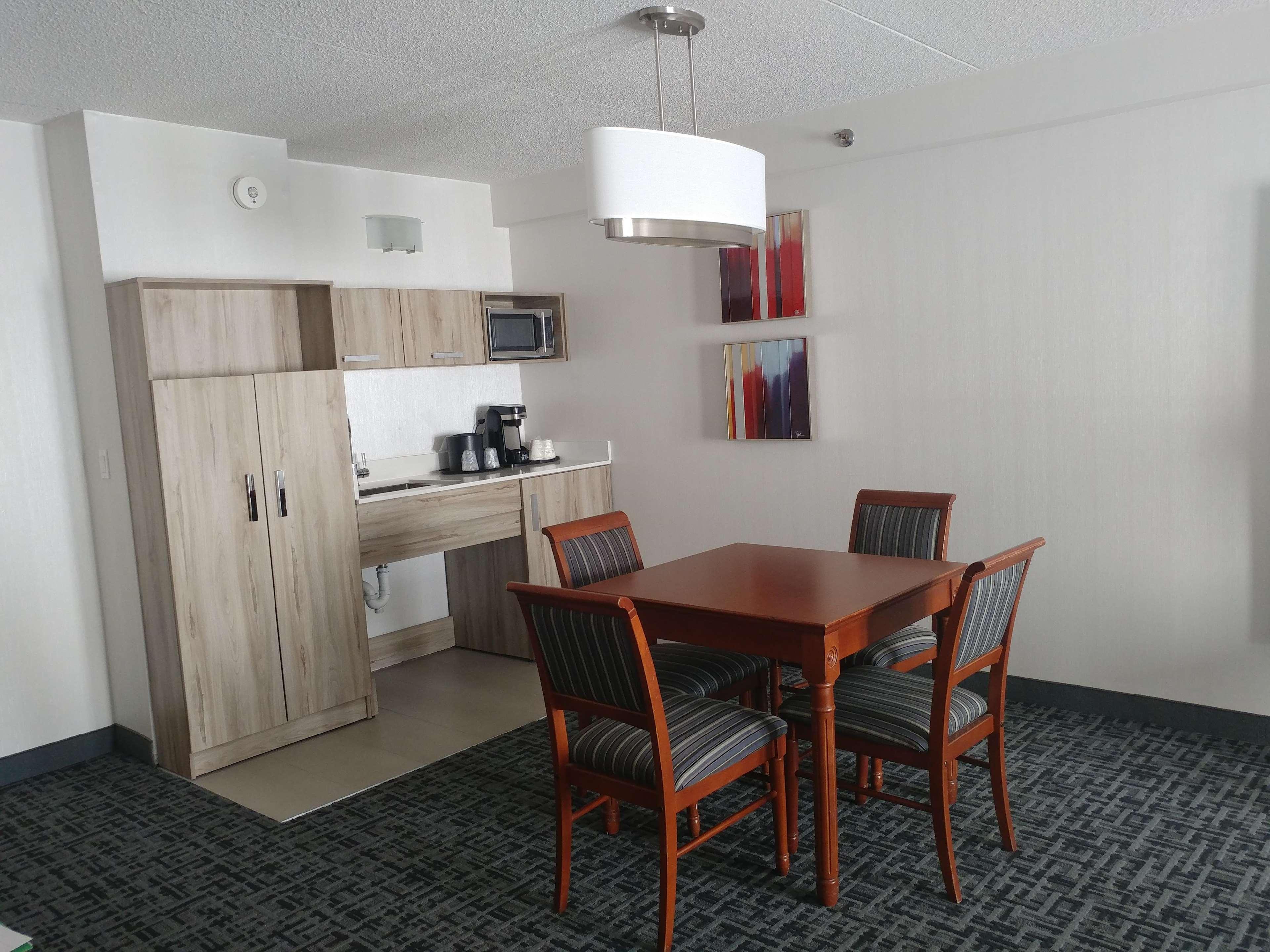 Best Western Hotel Brossard Εξωτερικό φωτογραφία