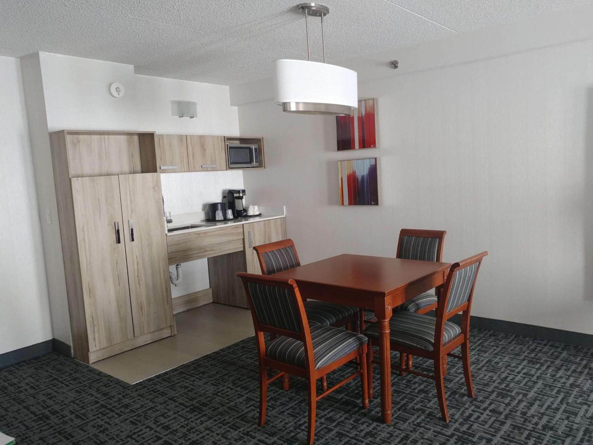 Best Western Hotel Brossard Εξωτερικό φωτογραφία
