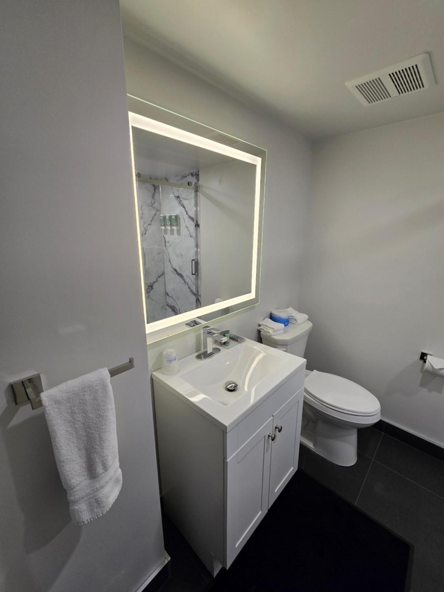 Best Western Hotel Brossard Εξωτερικό φωτογραφία
